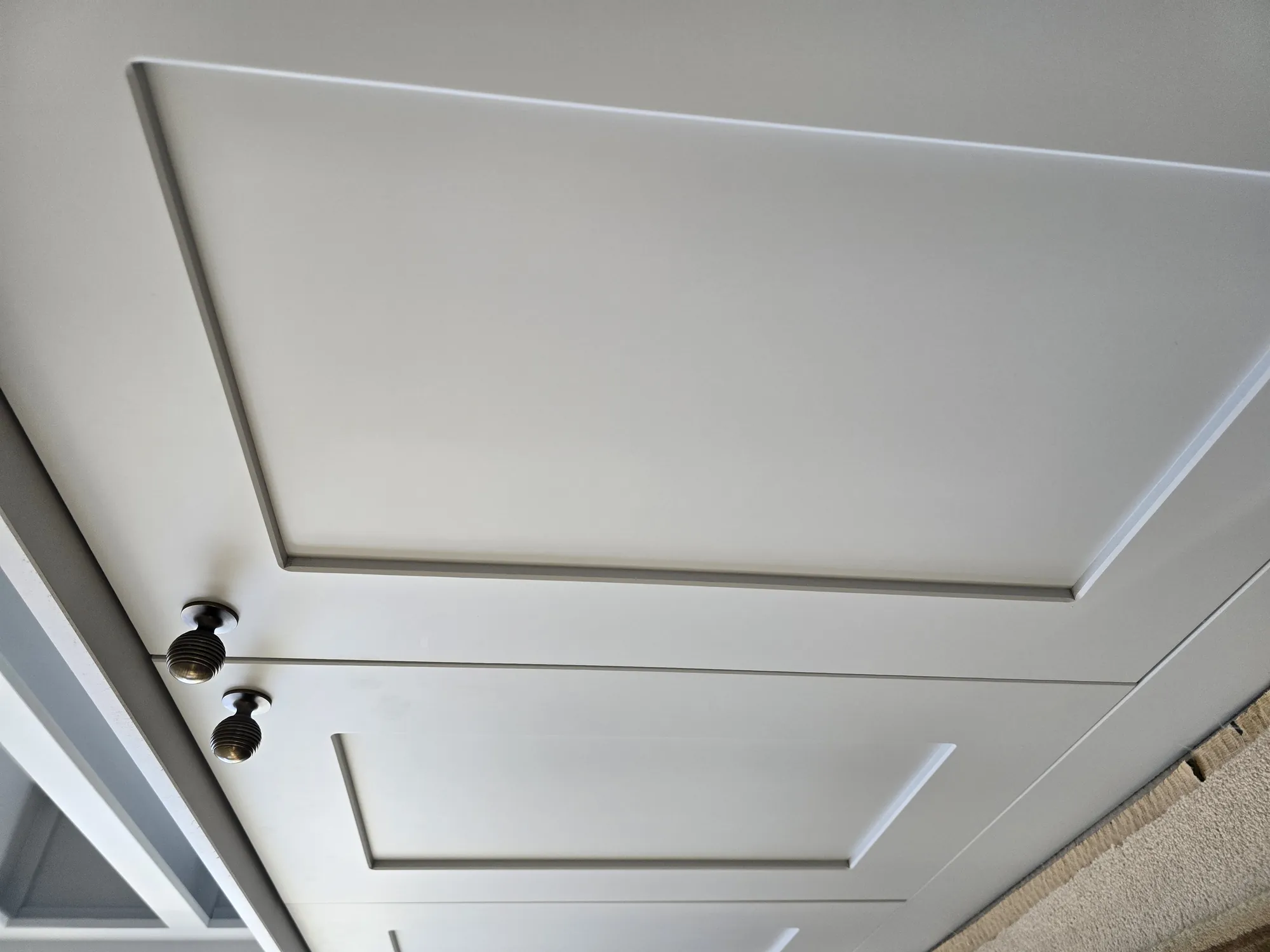 Choosing the Right Sheen for Built-In Furniture: From Dead-Matte to High-Gloss — image 3