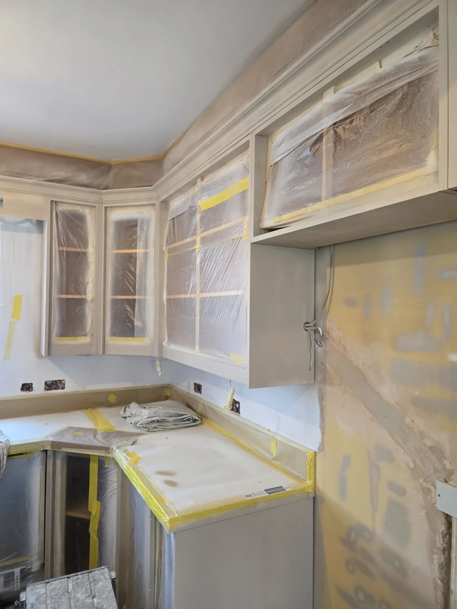 The Anatomy of a Perfect Masking Job: Protecting Your Home During Professional Spraying