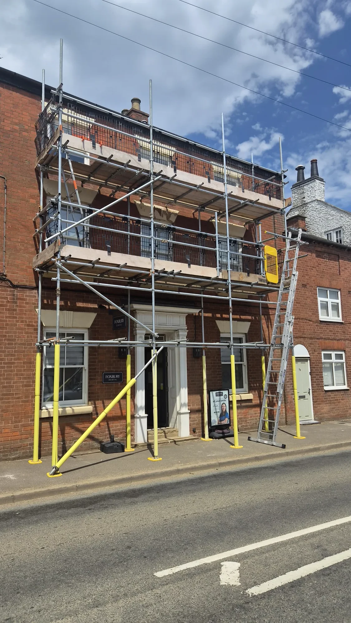 Weatherproofing and Kerb Appeal: Choosing Long-Lasting Exterior Coatings — image 3